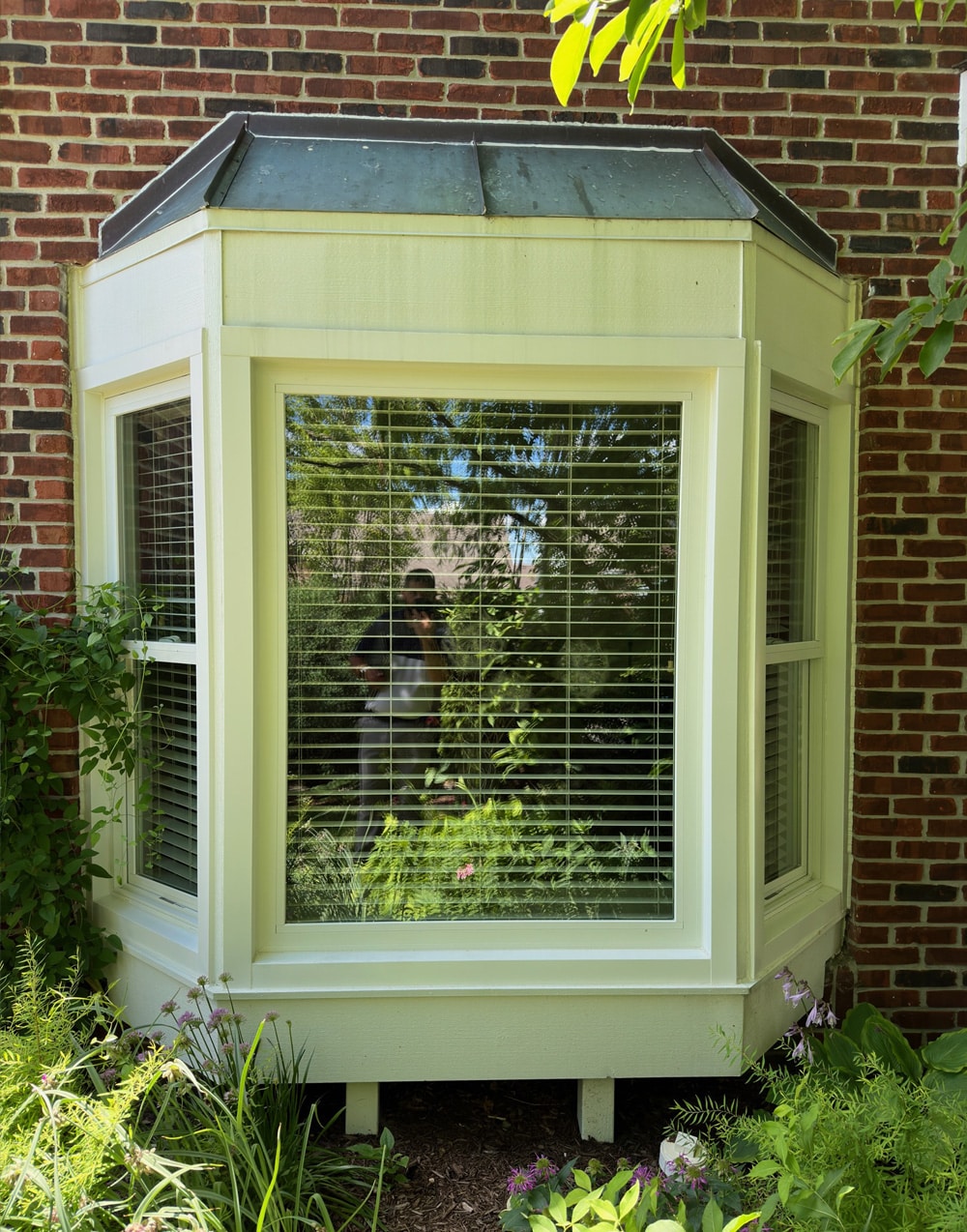 Picture Window Replacement: An Upgrade For Holiday Warmth